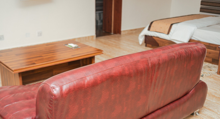 /web/uploads/116/Bougainvillea Hotel/room-photos/Luxury room/LUXURY-ROOM_6-qh14dx58q4sqbxxuhzcxbr7nn8fqzedacet2q2b4k8.jpg